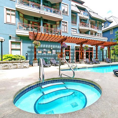 Alpenglow Lodge Family & Work Retreat By Mva Whistler Exterior photo