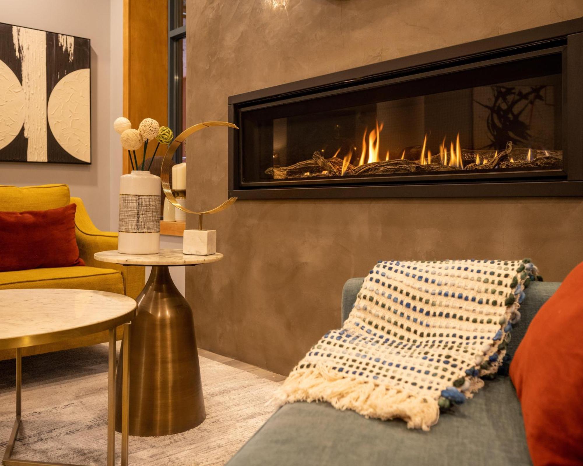 Alpenglow Lodge Family & Work Retreat By Mva Whistler Exterior photo
